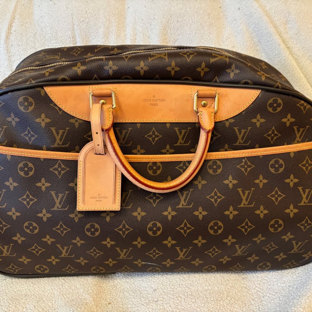 Eole 50 Louis Vuitton Monogram Travel Bag is Unisex